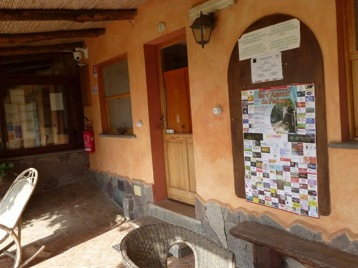 Agriturismo Nuragh'Elighe Sindia 0*,  Italia